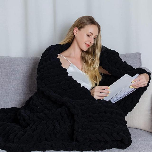 clootess Chunky Knit Blanket Throw Chenille Cable Knitting (Black 40x40in)