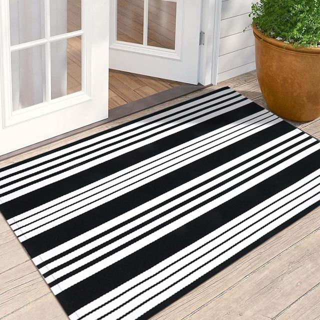 OJIA Door Mats Outdoor 27.5x43 Inches, Black and White Outdoor Rugs Cotton Hand-Woven Front Door Rug Machine Washable Layered Doormats for Front Porch/Farmhouse/Kitchen/Entryway/Patio