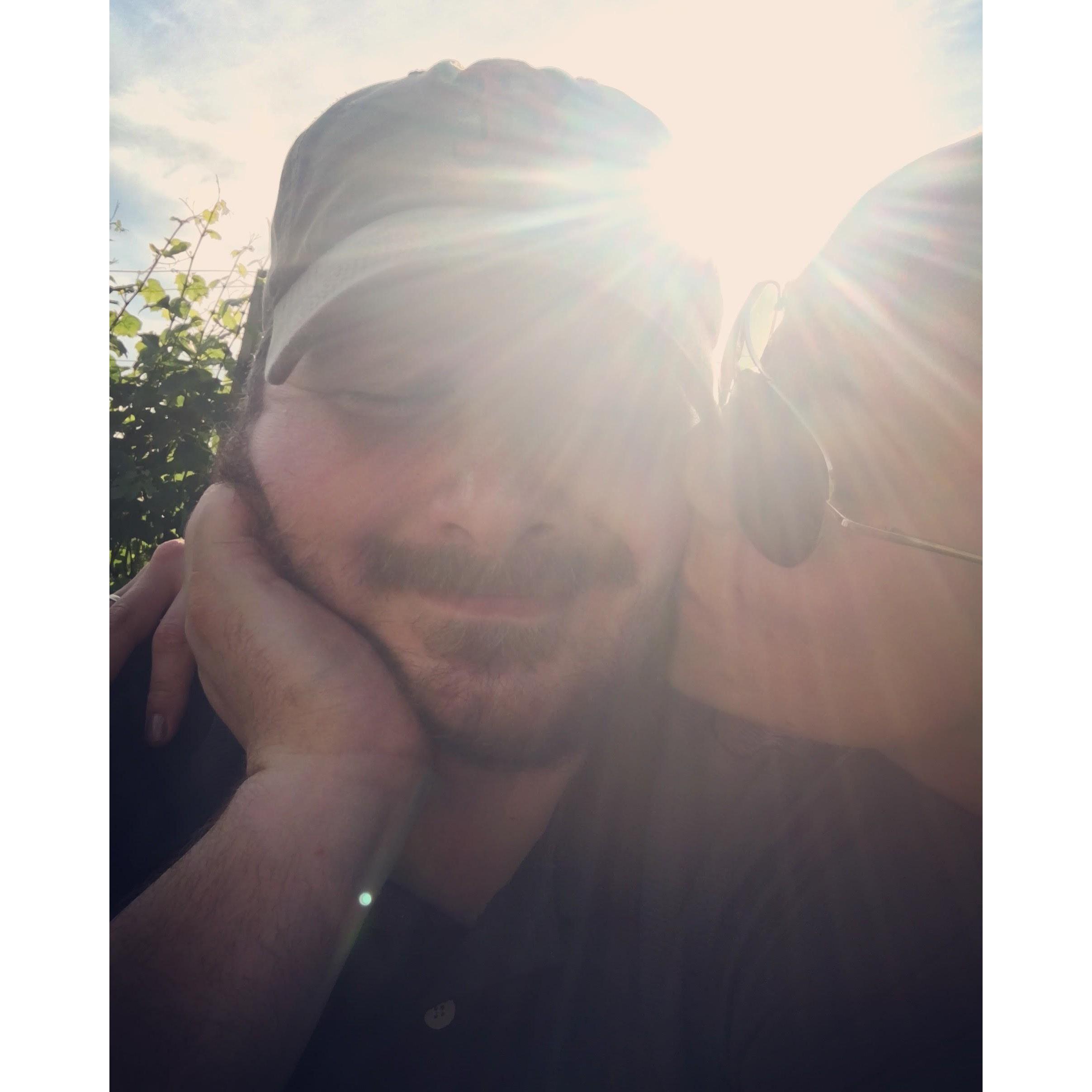 Rare day off together meant a CT Vineyard trip for a wine tasting and kisses!
~2017