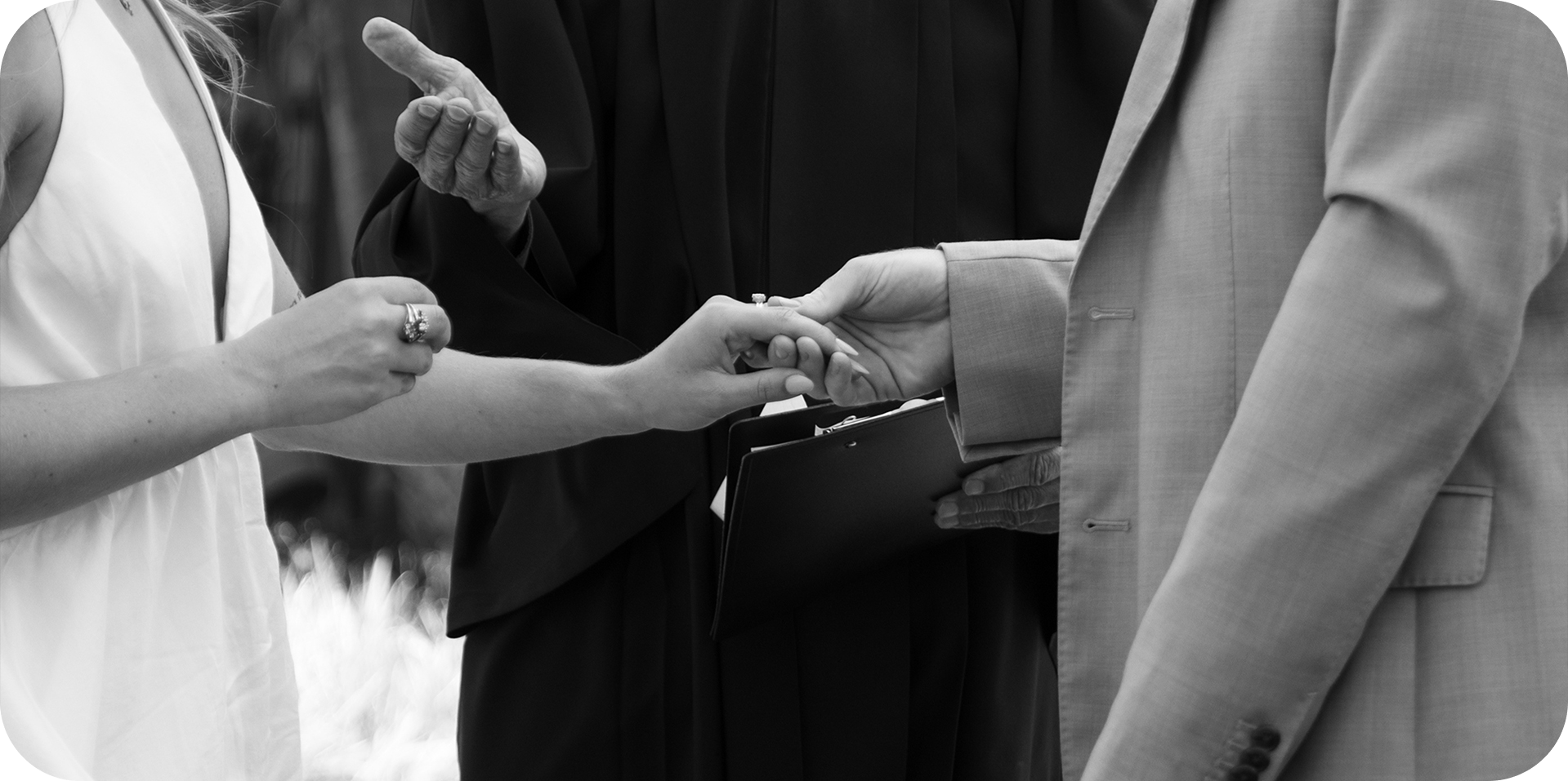 The Wedding Website of Isabella Larson and Ryan Goeglein