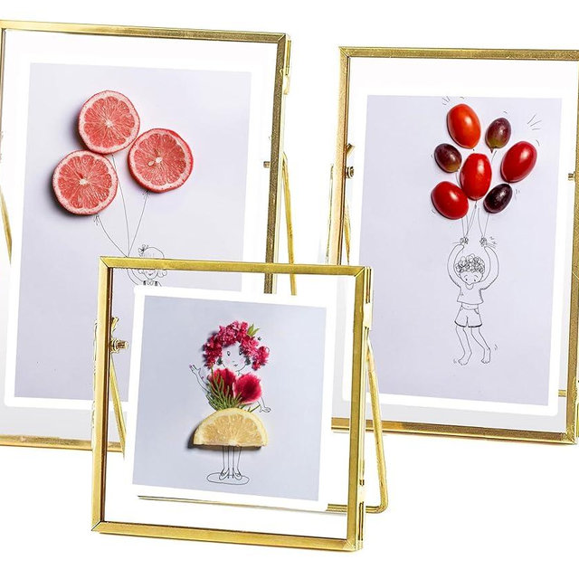 WONTHAI Gold Picture Frame - 4x6 Antique Brass Postcard Picture Frame for Desk - Small Pressed Glass Frame for Pressed Flowers - Floating Vertical (3 different sizes (4 * 4, 4 * 6, 5 * 7))