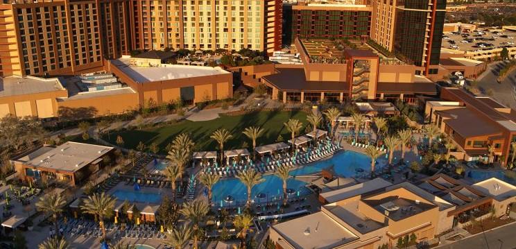 The Wedding Website of Vanessa Plazola and Nicholas Urdea