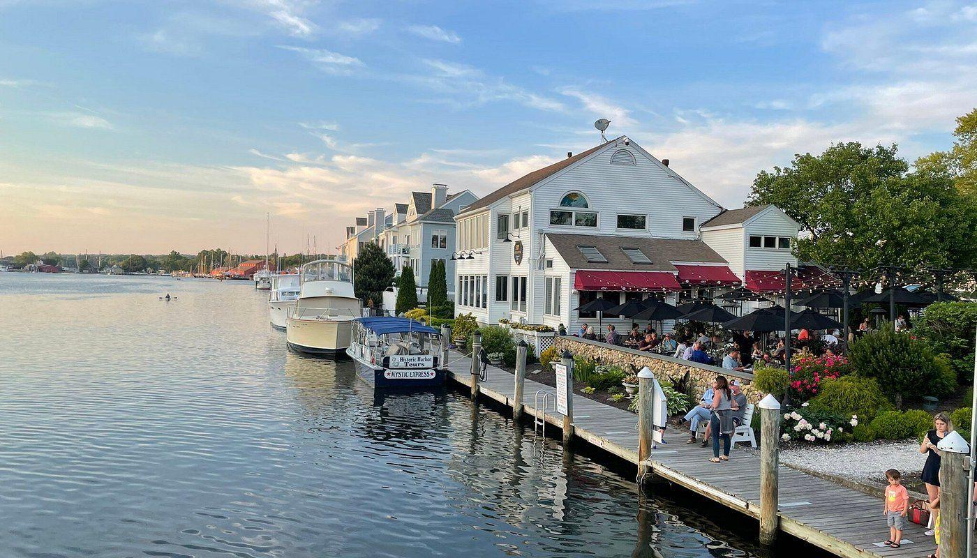 The Wedding Website of Kelsey Keefe and Hayley Maybaum