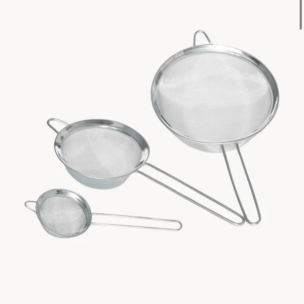 Stainless Steel Kitchen Sieves Meno, Set of 3 ❘ Westwing