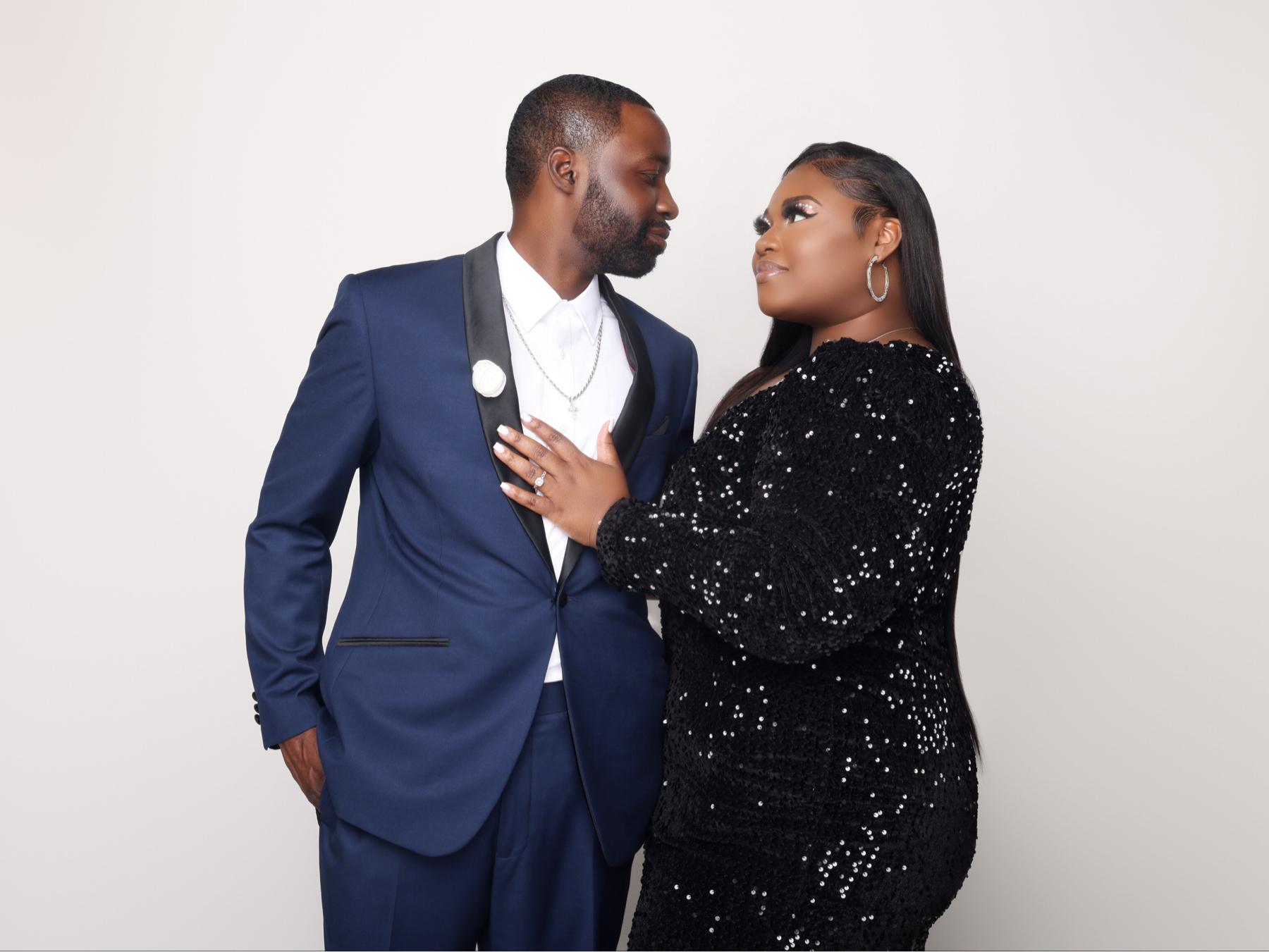 The Wedding Website of Desirae King and Devante Jones