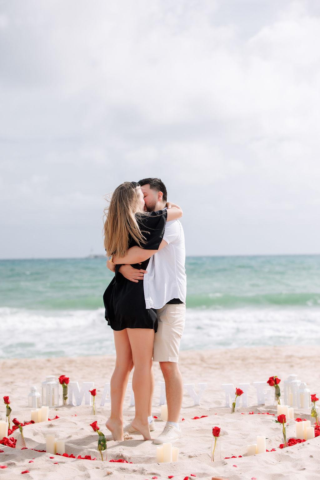 The Wedding Website of Lyndsey Lisowski and Juan Gutierrez