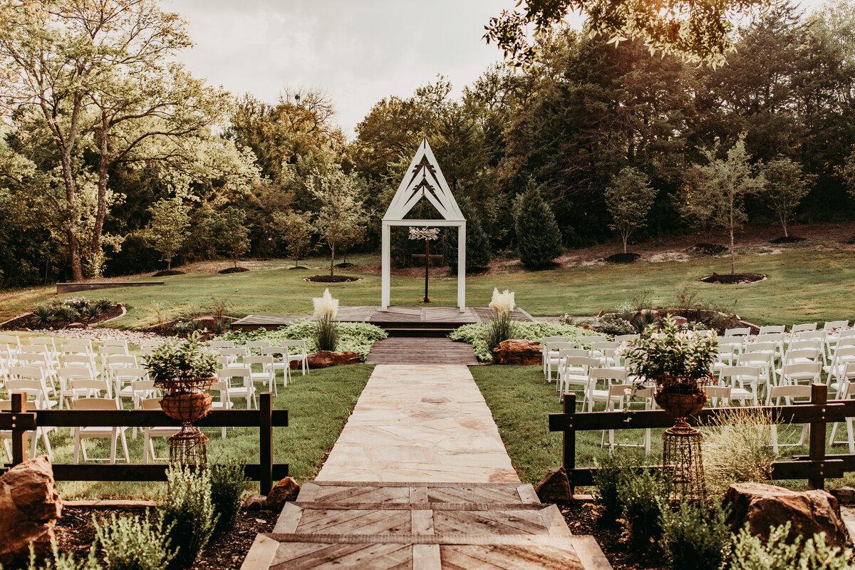 The Wedding Website of Gladis Naomi Aguirre and Thomas Benjamin Waters