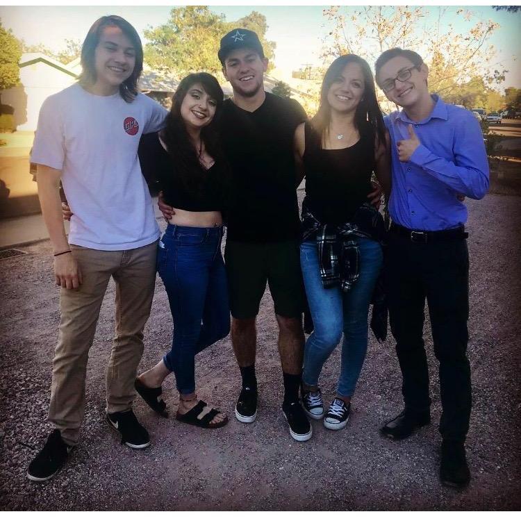 Sarah meets the Richards for the first time! Thanksgiving 2017 (left to right: Josh, Holly, Spencer, Sarah, Jacob)