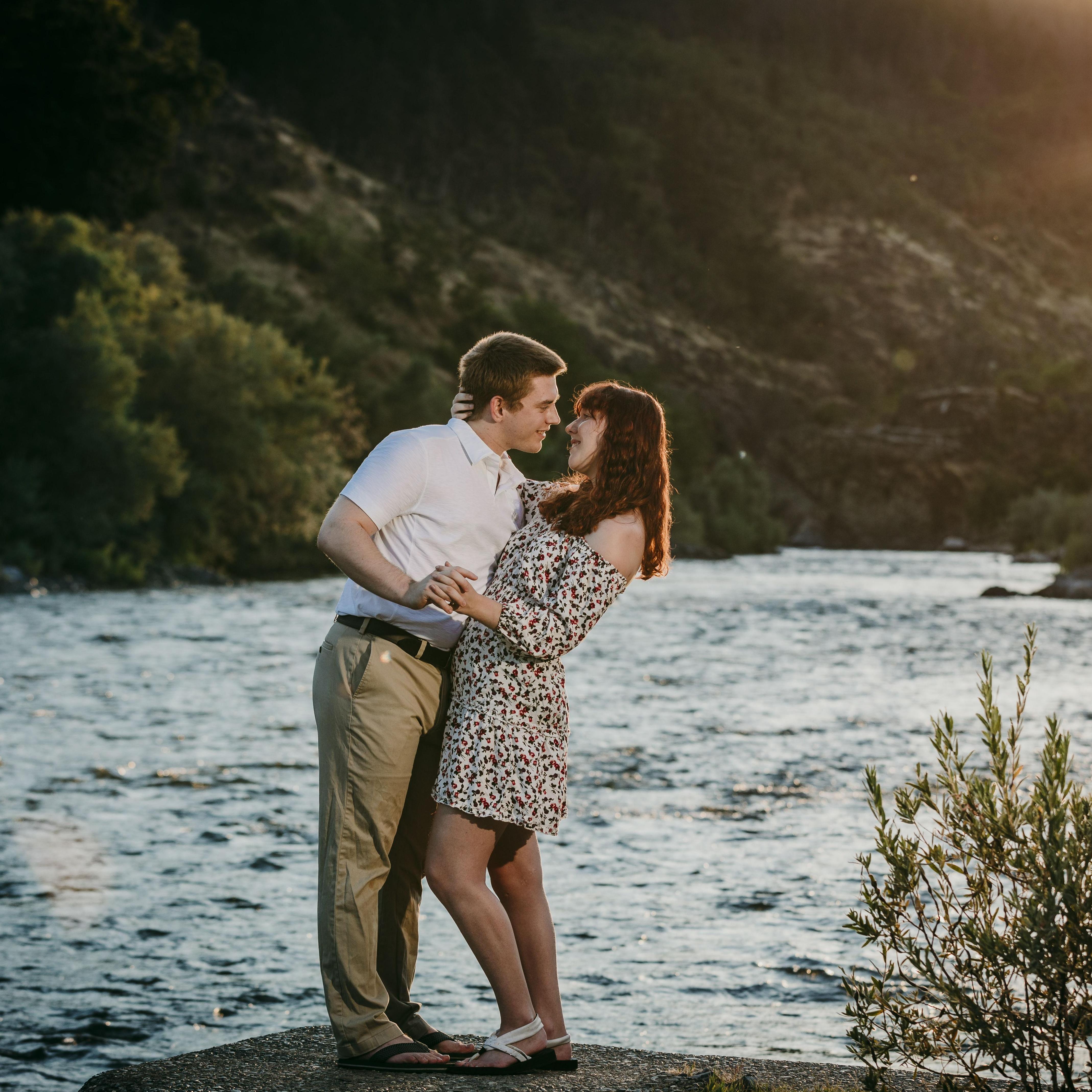 This is one of our many gorgeous engagement photos thanks to the work of Julie Chase