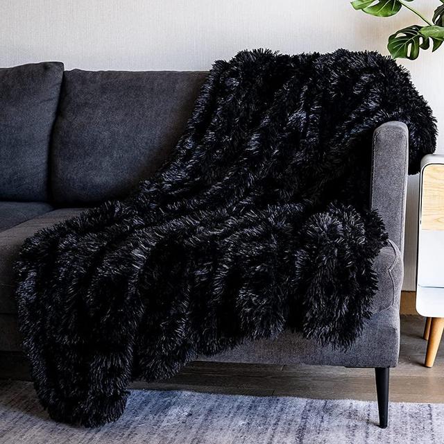 Soft Fuzzy Faux Fur Throw Blanket Twin Size 70"x78",Reversible Lightweight Fluffy Cozy Plush Fleece Comfy Furry Microfiber Decorative Shaggy Blanket for Couch Sofa Bed,Black