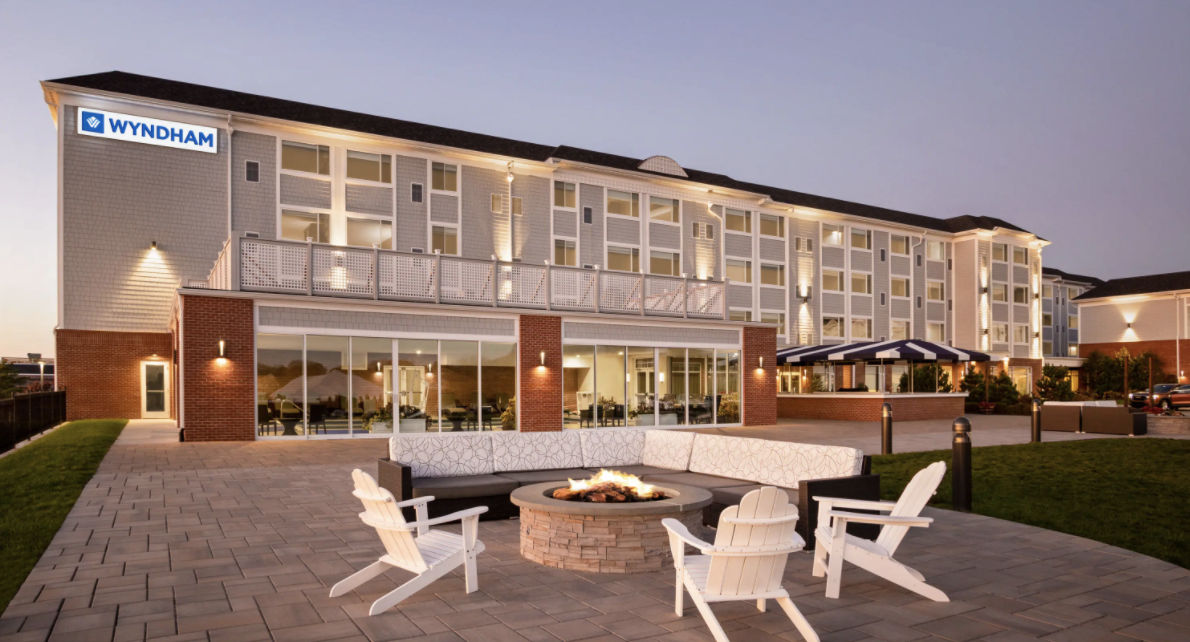 The Wedding Website of Meghan Sears and Mamadou Bah