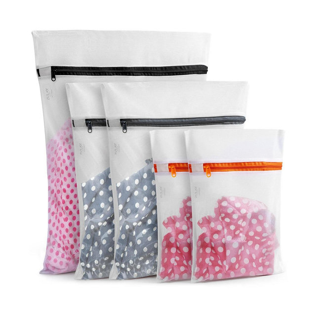 5 Pack Mix Size Reusable Mesh Laundry Bags for Delicates and Washing Machine (2 Small, 2 Medium, 1 Large)