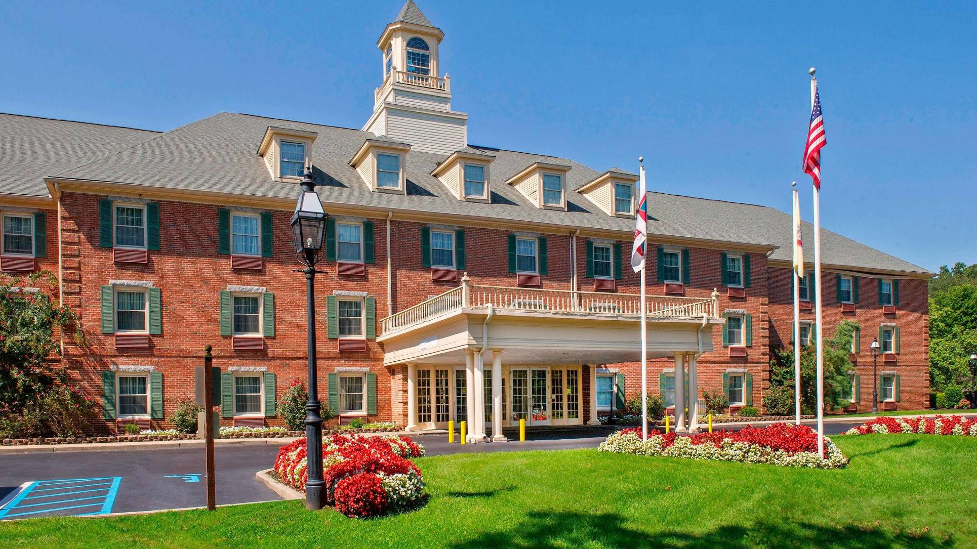 The Wedding Website of Frank Dolan and Alyssa Wytanis