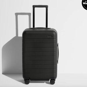 Hard Shell Carry-On Suitcase in Black | Away