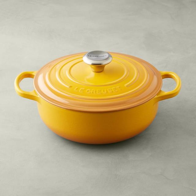 Le Creuset Essential Oven 3 1/2-Qt., Nectar