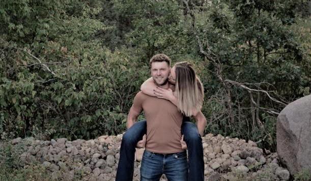The Wedding Website of Tori Elmhorst and Dustin Beranek
