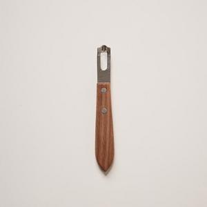 Channel Knife