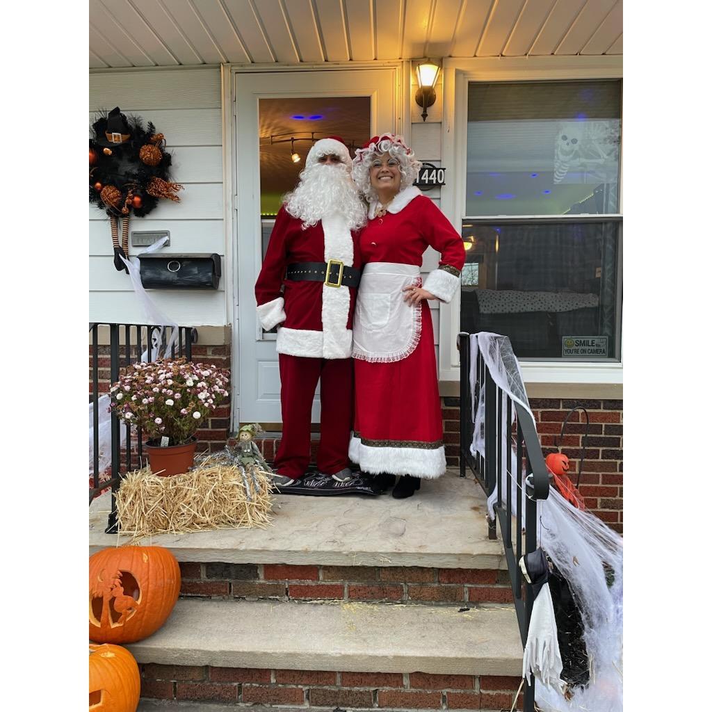 The best Santa and Mrs. Claus creating Halloween traditions