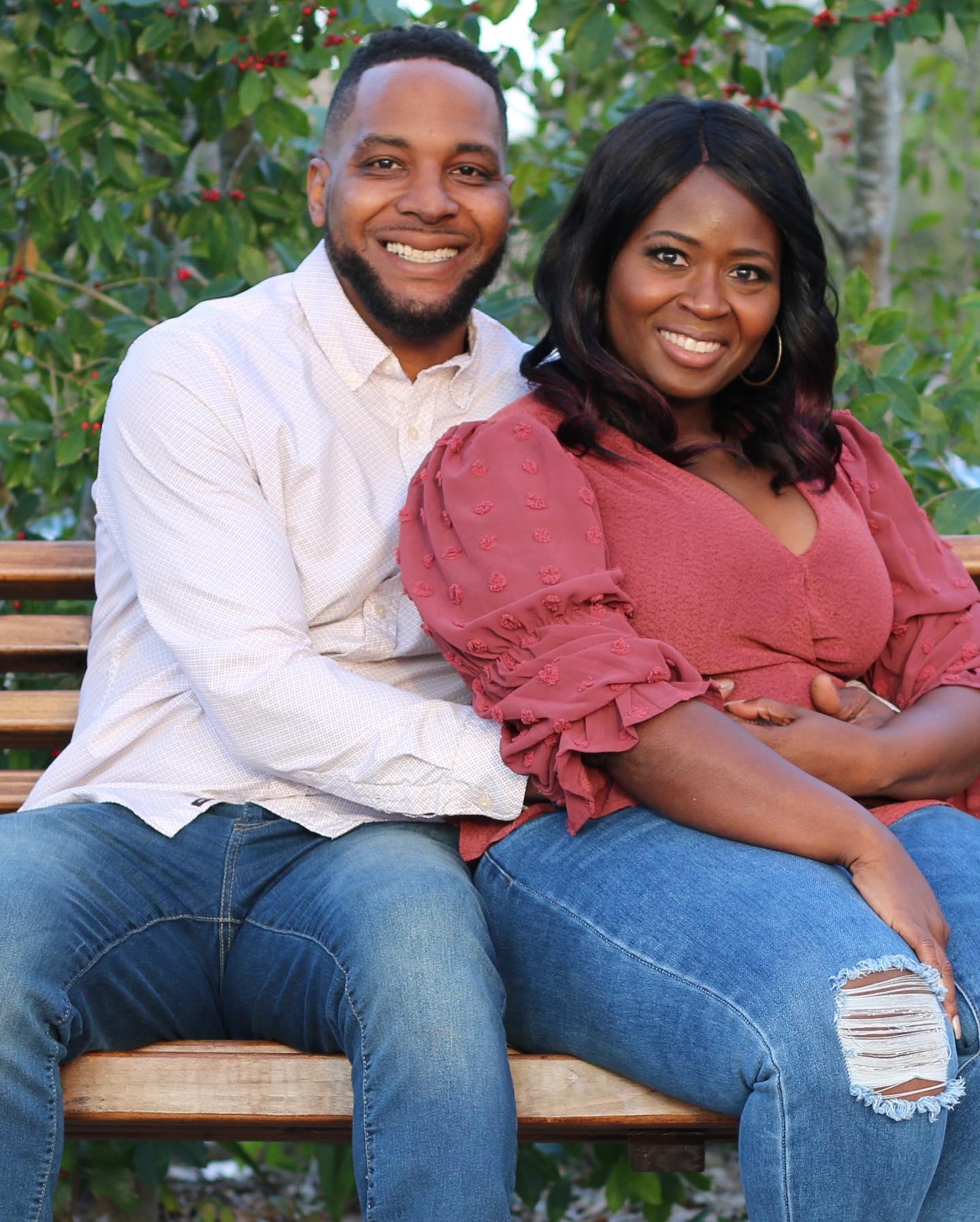 The Wedding Website of Christina Washington and William Brown, V