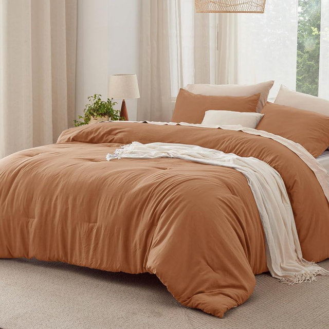 Bedsure King Size Comforter Set, Pumpkin Soft Prewashed Bed Comforter for All Seasons, 3 Pieces Warm Bedding Sets, 1 Lightweight Comforter (104"x90") and 2 Pillowcases (20"x36")