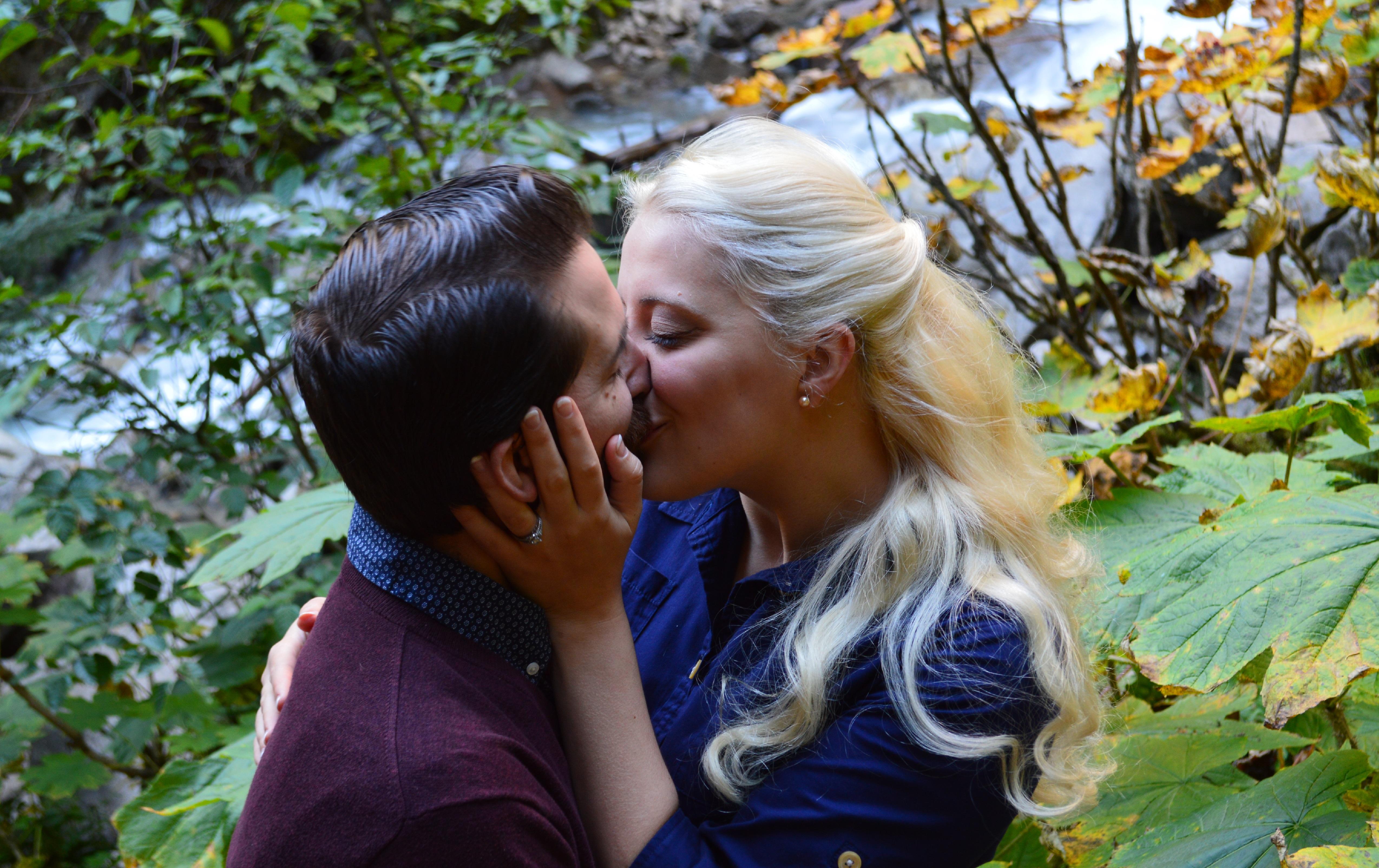 The Wedding Website of Elsa Scott and T.J. Besler