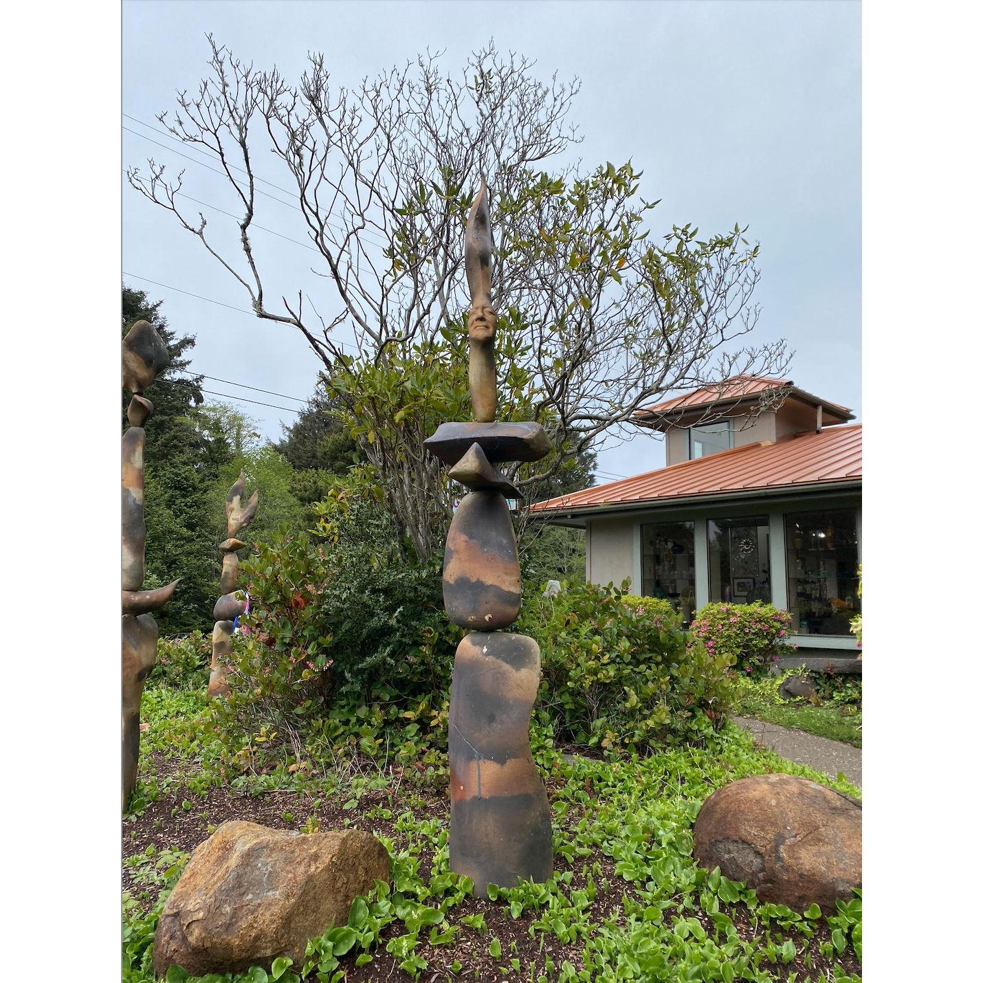 By the Earthworks, Wave, and Touchstone Gallery near the Gerdemann Garden & Ya’Xaik Trail. Coleen received a bachelors degree in studio art & worked at a gallery in Bandon. Craig likes art now too. 😉