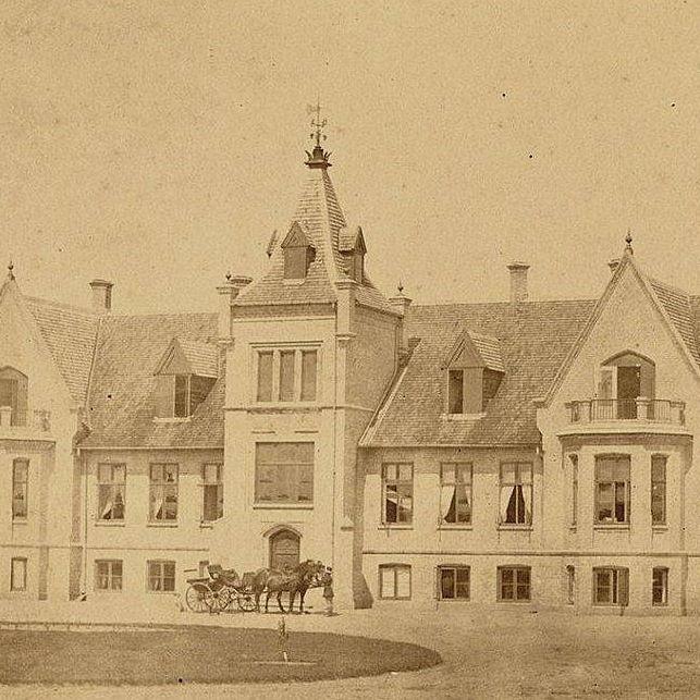 The house dates back to 1833