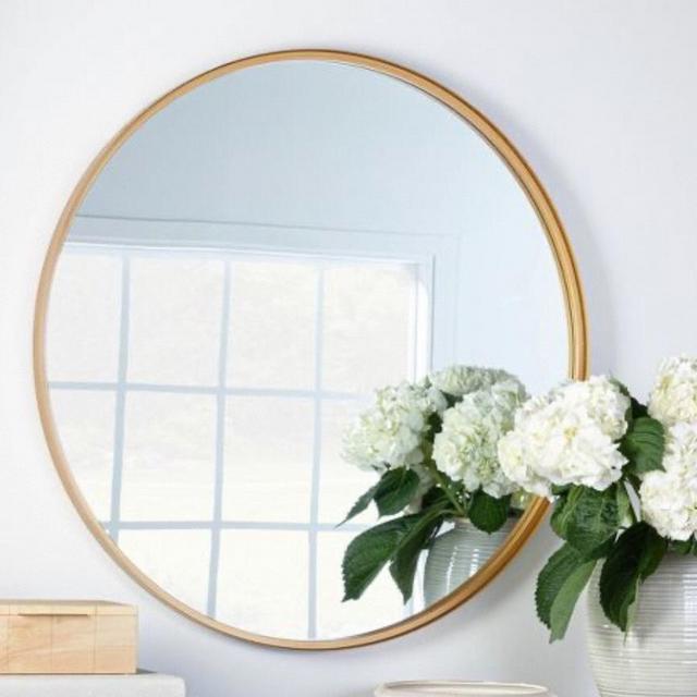 Round wall mirror
