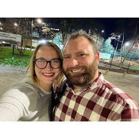 Dylan takes Rachel to the driving range