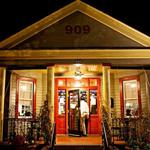 Vin 909 Winecafe