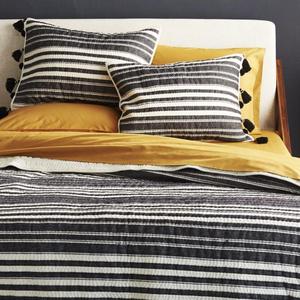 Koti Pom Pom Quilt - Full/Queen