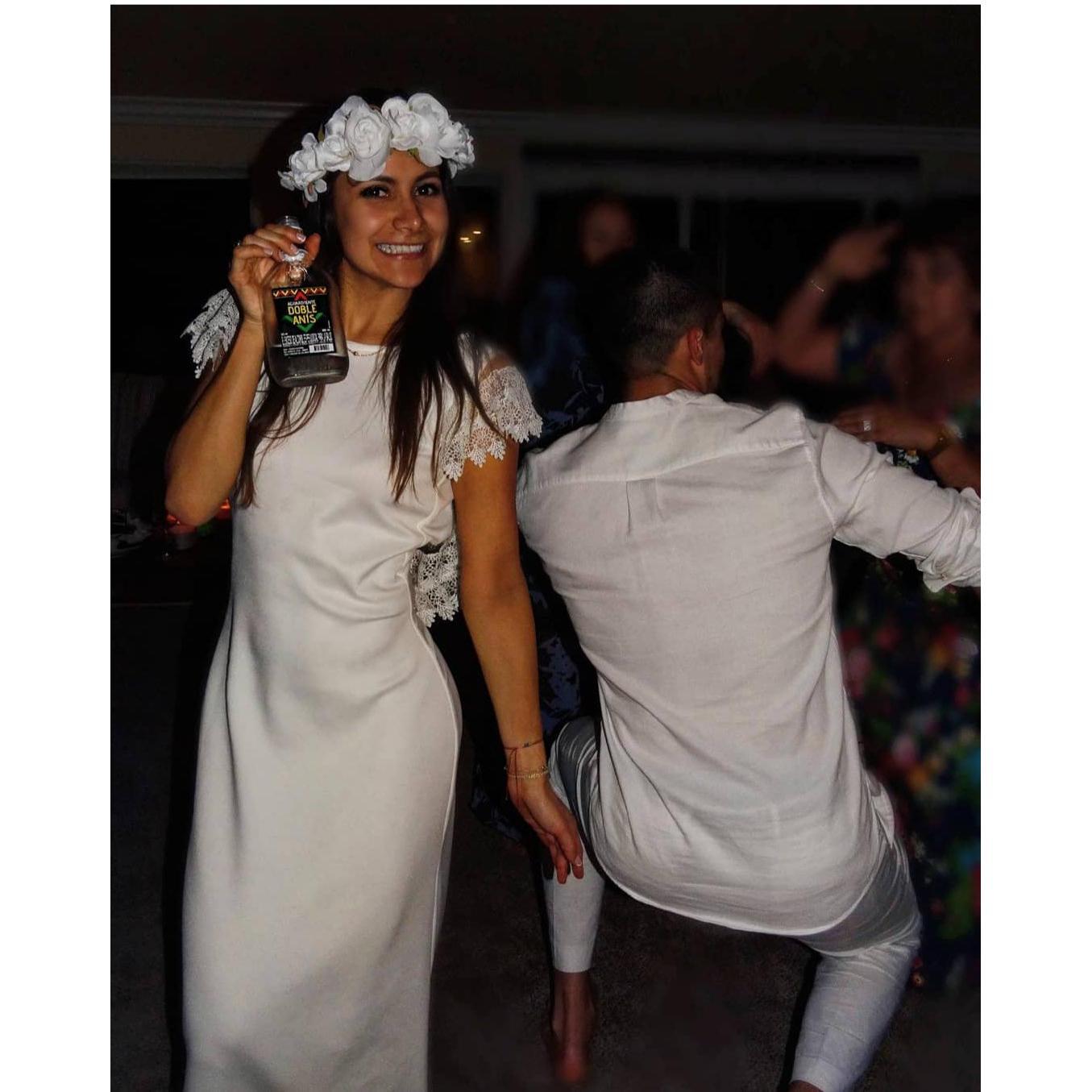 Y sí... nuestra primera borrachera oficial como esposos. // Yeap, our first big party as a couple :P