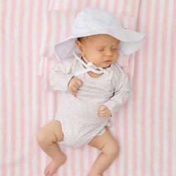 Weezie Towels Lil Weezie Kids Beach Hat