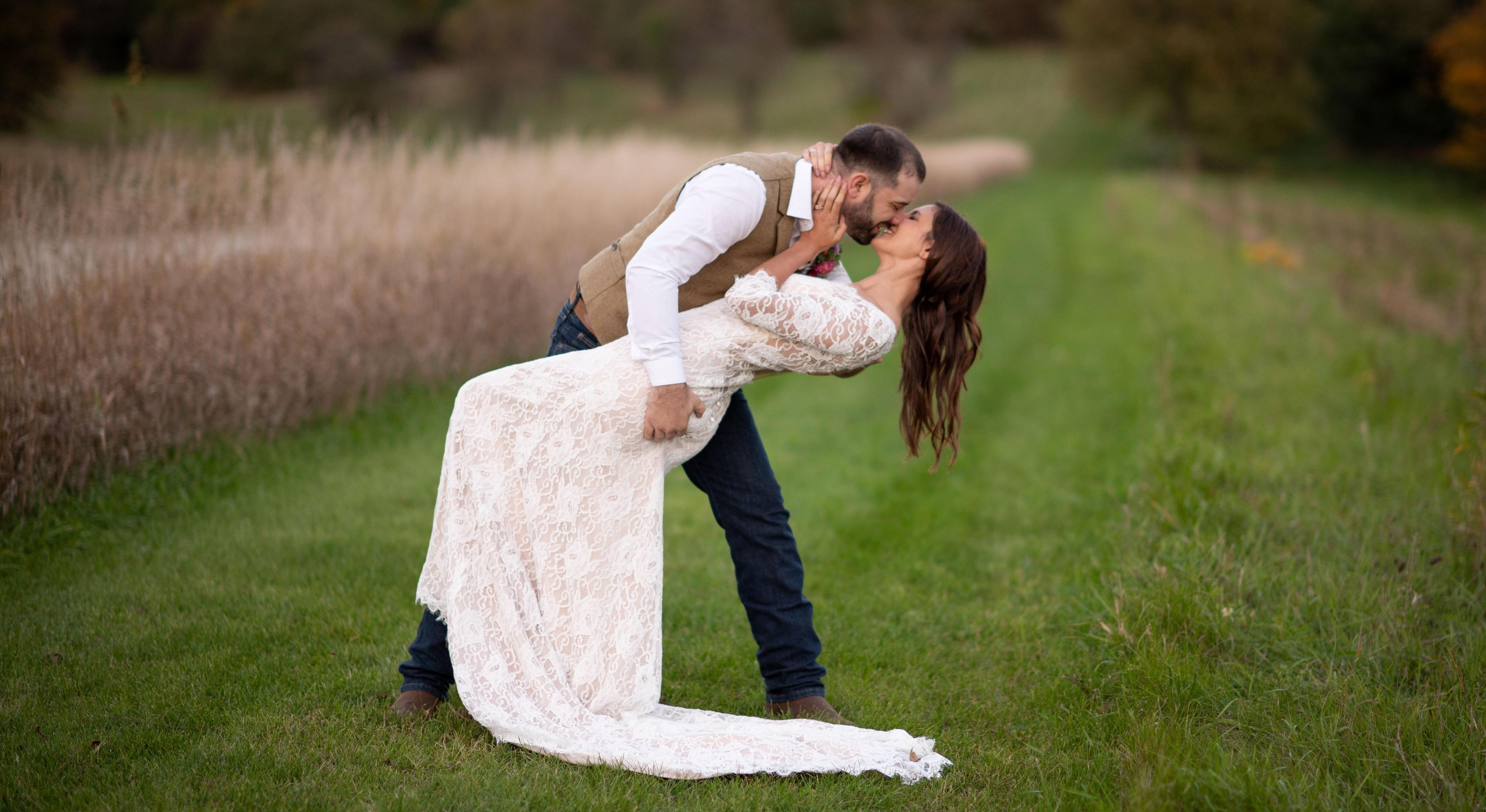 Maggie Roberts and Jason Funk's Wedding Website, image size:5031x2751