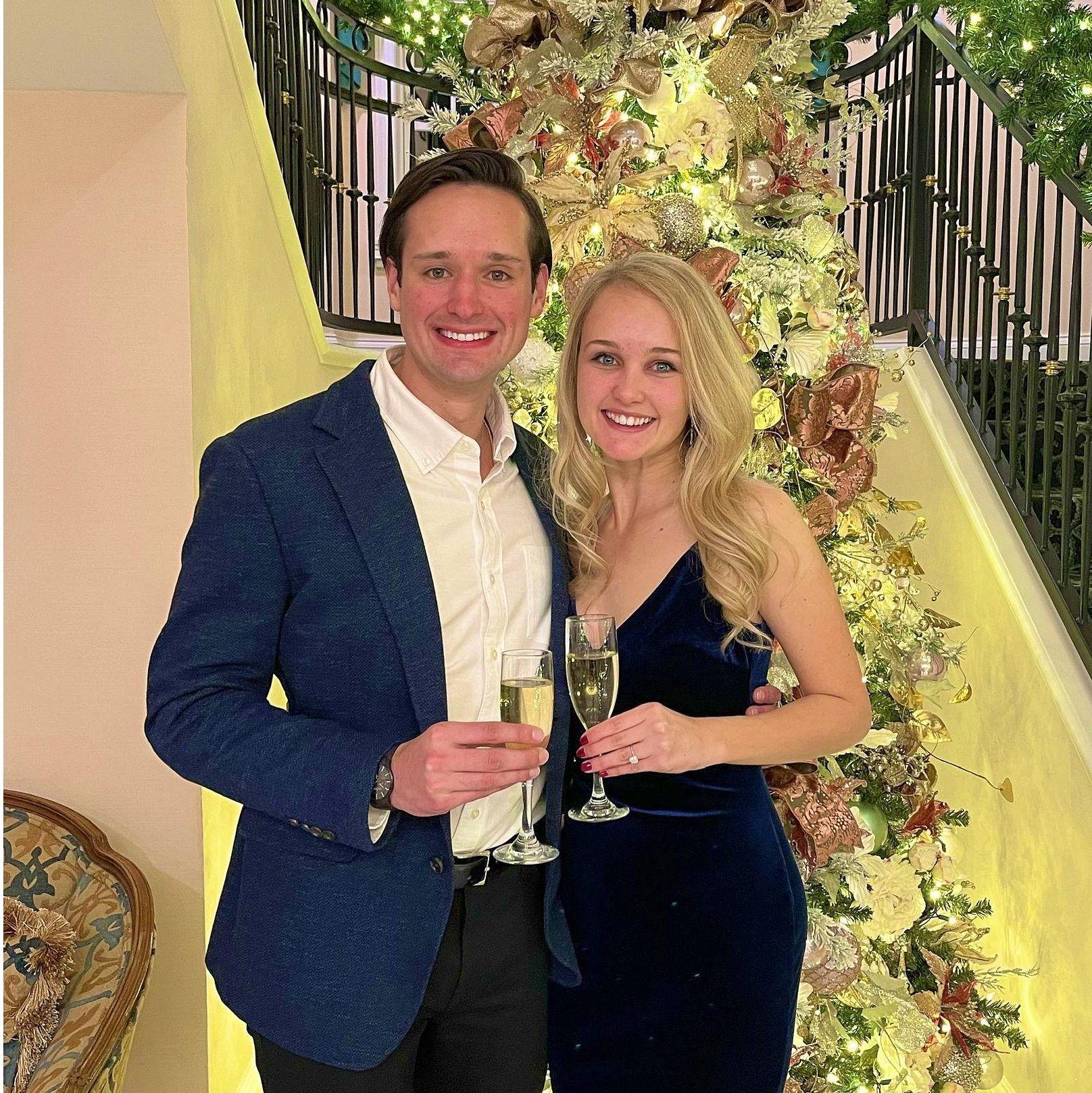 Just engaged! (Dec 2022)