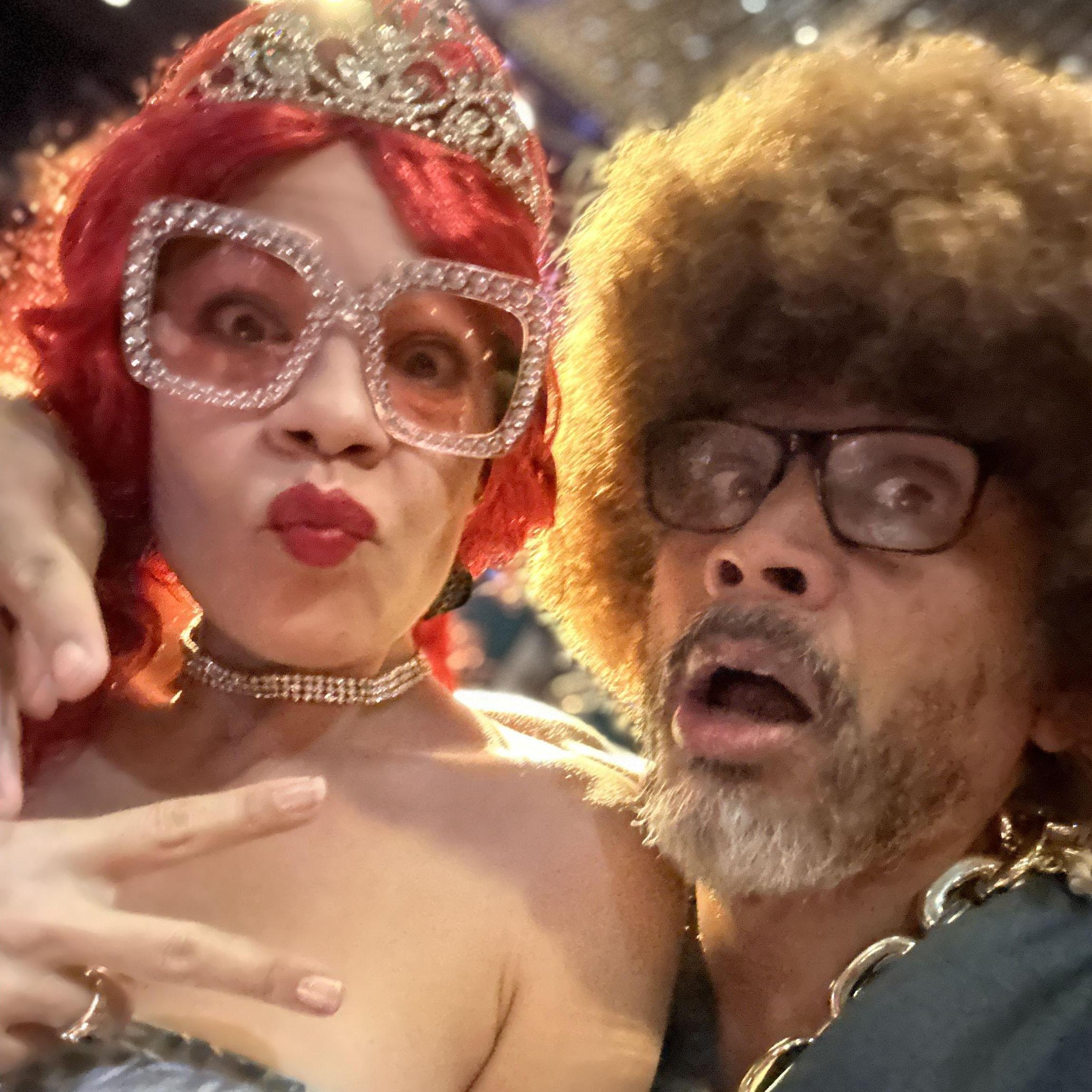 Oooka Chaka, Oooka Chaka, Oooka, Oooka, Oooka Chaka! Gotta love dem 70's parties with the friends.