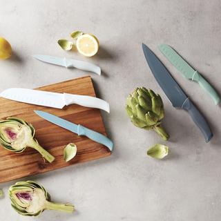Quartz Soft Grip Non-Stick 12-Piece Knife Set with Cutting Board