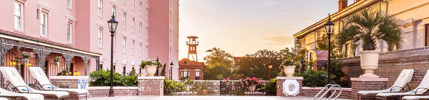 The Wedding Website of Shelby Davis and John Davis
