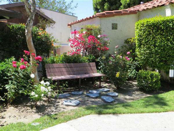 The Wedding Website of Alexandra Profeta and Jeffrey Ruge