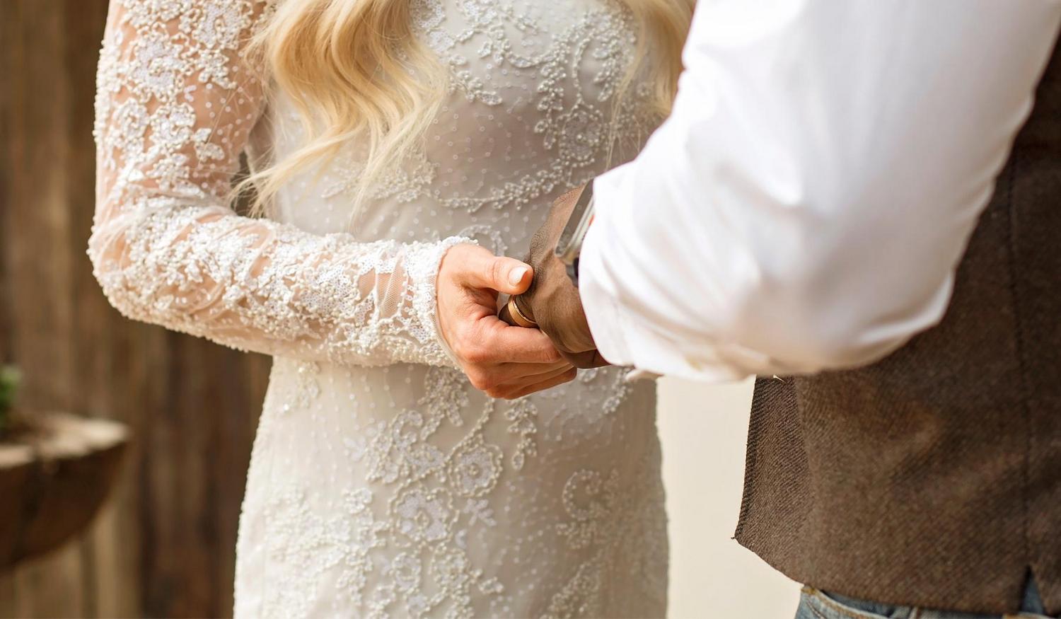 The Wedding Website of Gralin Hollie and Melissa Hollie
