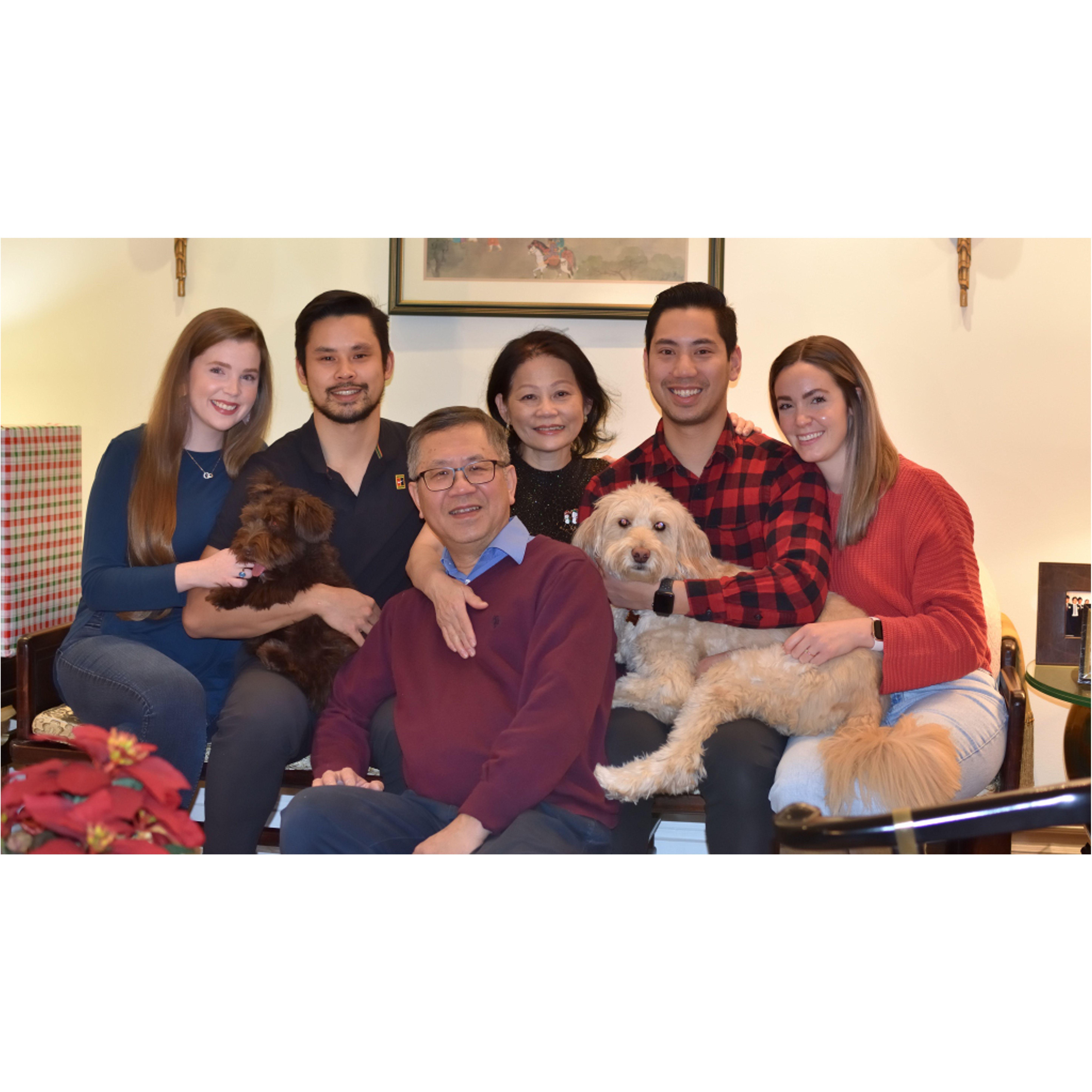 We spent the Christmas of 2021 in Montreal with Eric's parents, Eddy & Olivia. We ate lots of delicious home-cooked food and explored the city with our pups, Millie and Louie.