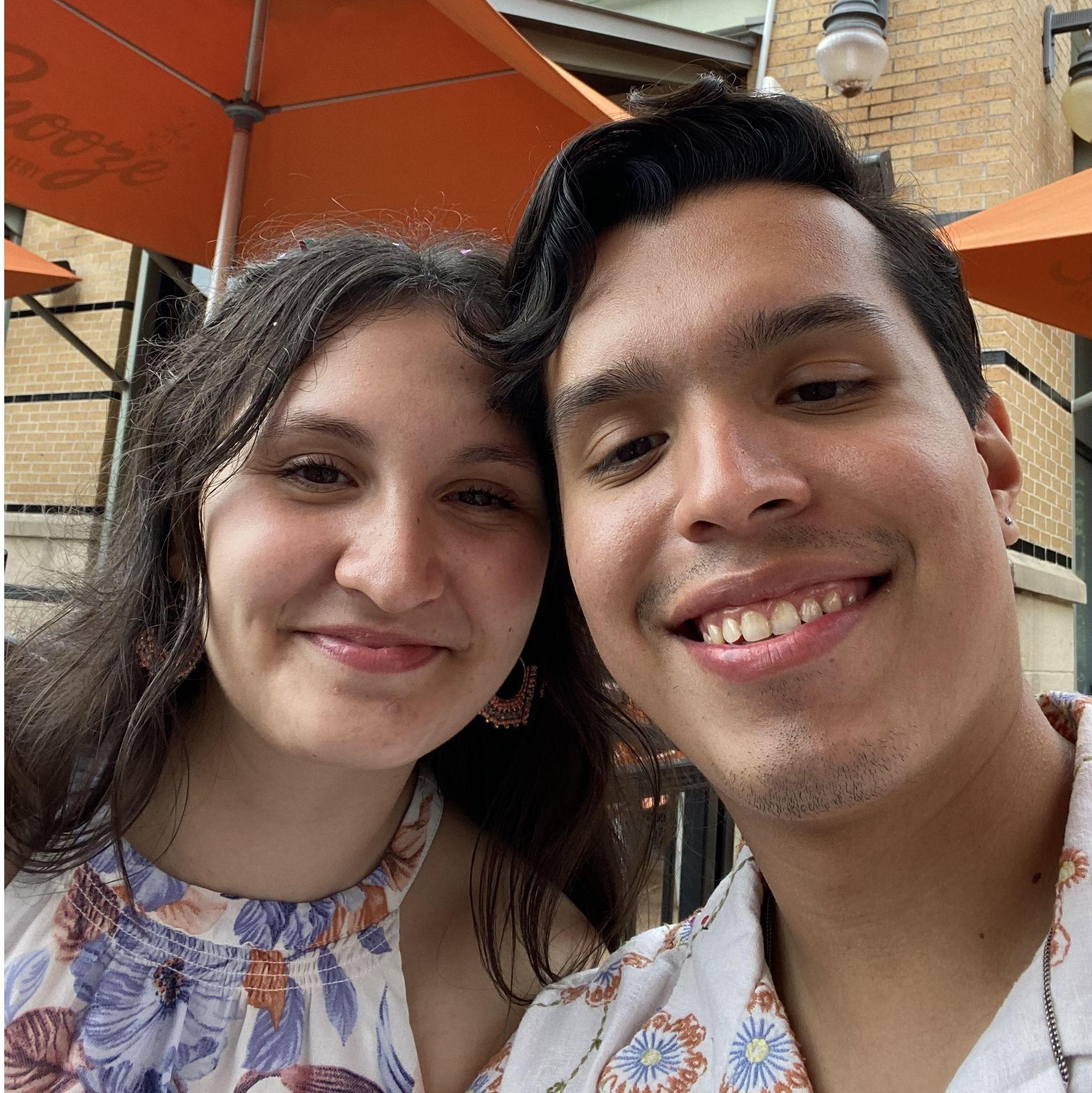 (MANY) Snooze dates! (Get Juans breakfast tacos) / (MUCHAS) citas en Snooze! (Compra Juans breakfast tacos)