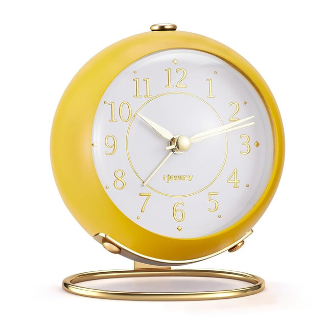 rjuwurv Metal Desk Alarm Clock, Retro Bedroom Table Vintage Analog Silent Non-Ticking Gold Alarm Clock, Bedside Decor(Mango Yellow)