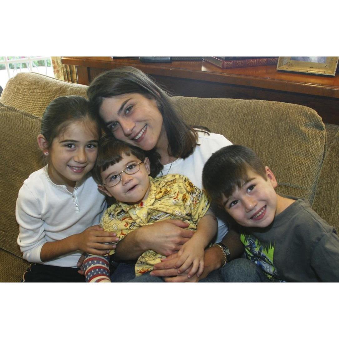 Isa, Jake, and Ben with their Mom, Rachel