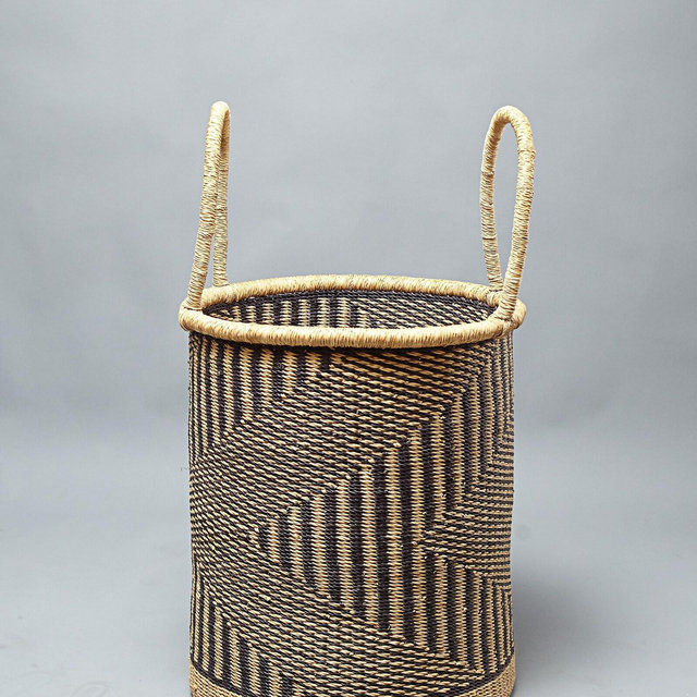 Handwoven Laundry Basket with Handles – Large Woven Hamper for Towels & Clothes – Eco-Friendly Storage for Living Room, Bedroom, Bathroom