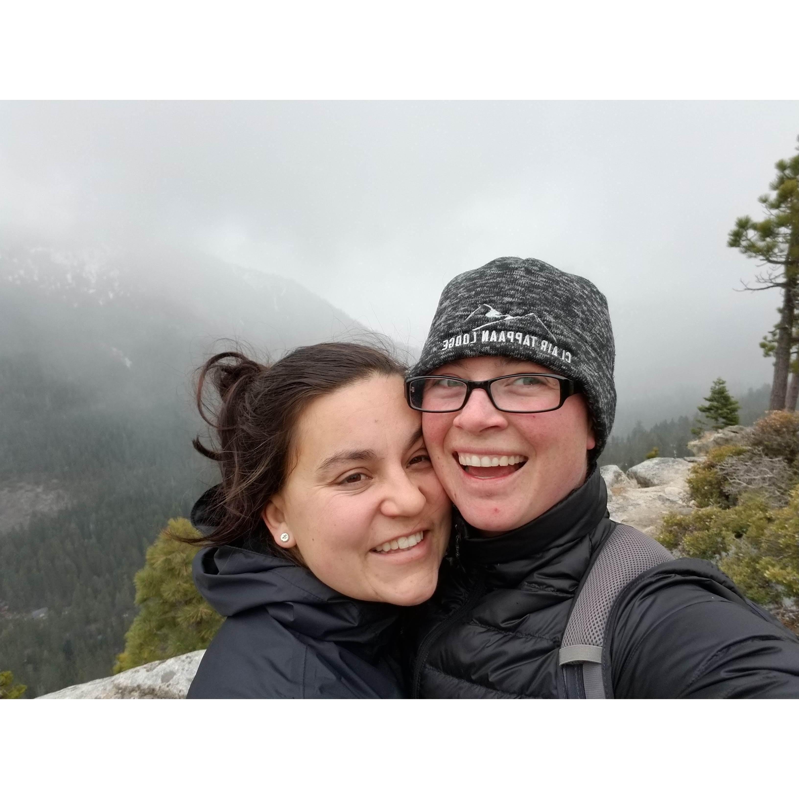 A foggy day atop Lovers Leap in Strawberry, CA