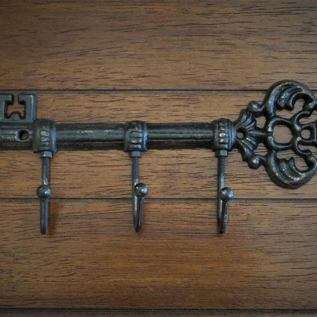 Key Holder / Skeleton Key Rack / Cast Iron...
