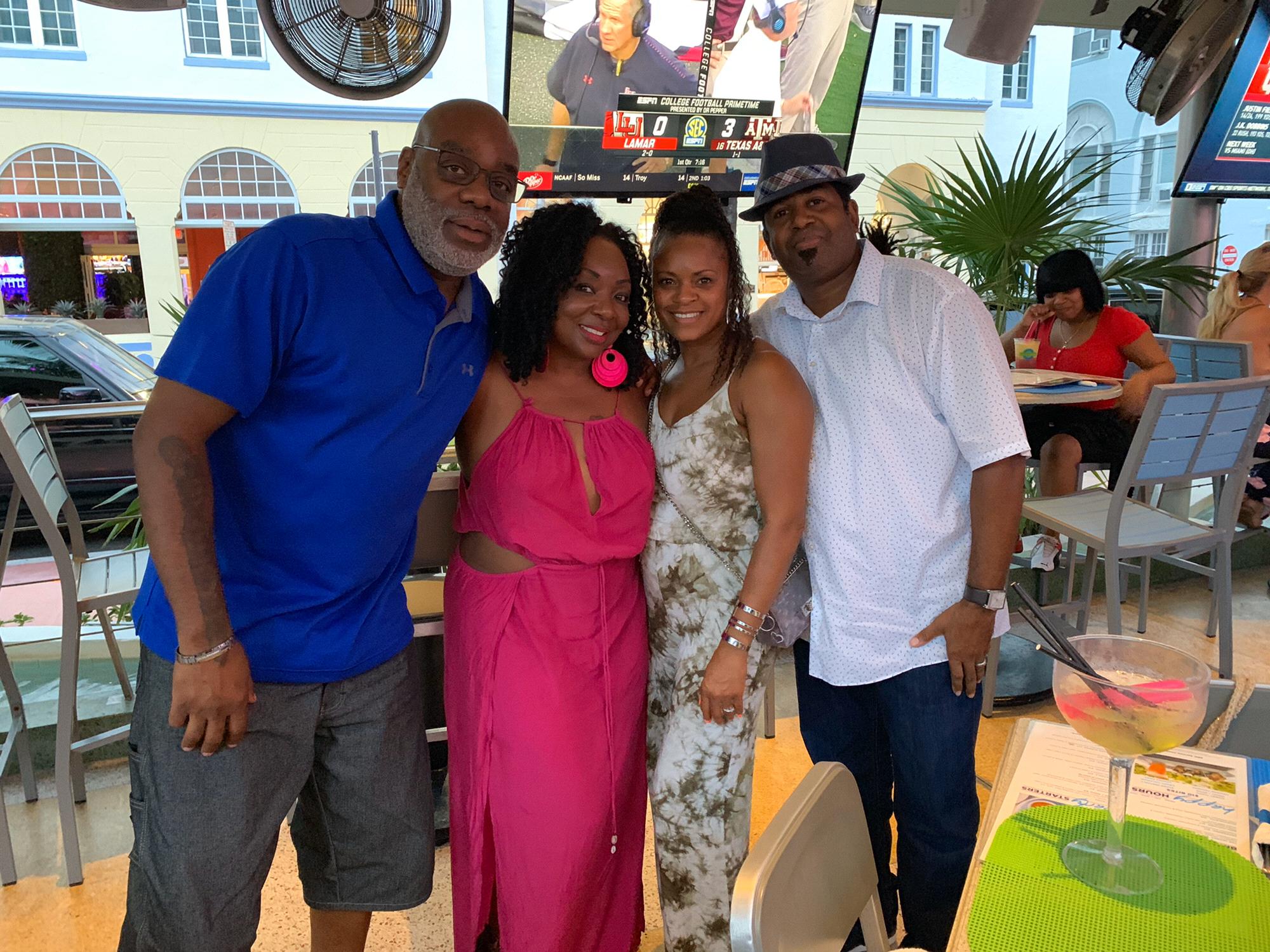 Raymond, Britta, Mia and Rob a night out in Miami