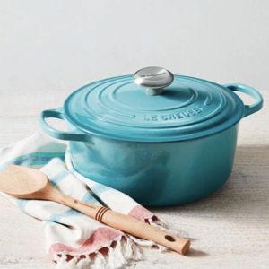 Signature Round Dutch Oven | Caribbean