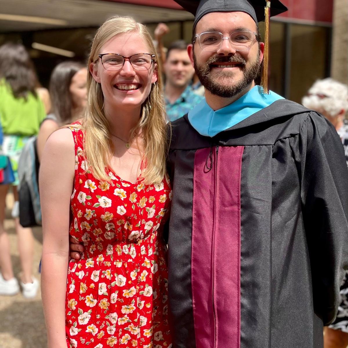 Lindsey gets to meet Paul’s family at his grad school graduation